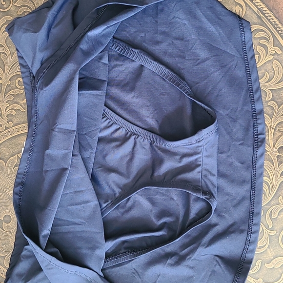 Nautica 2 piece swimsuit - Picture 3 of 10